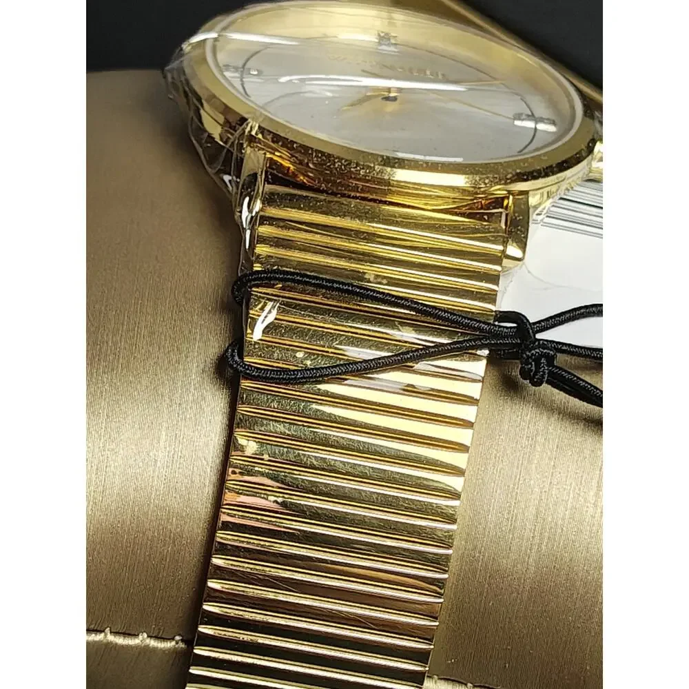 Nwt Wittnauer $550 WN3102 Store Display Men's Silver-Tone Dial Gold Watch